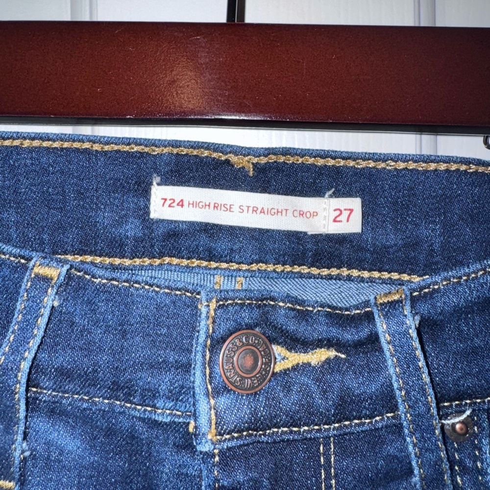 Levi’s 724 High Rise Straight Crop Jeans - Picture 2 of 8